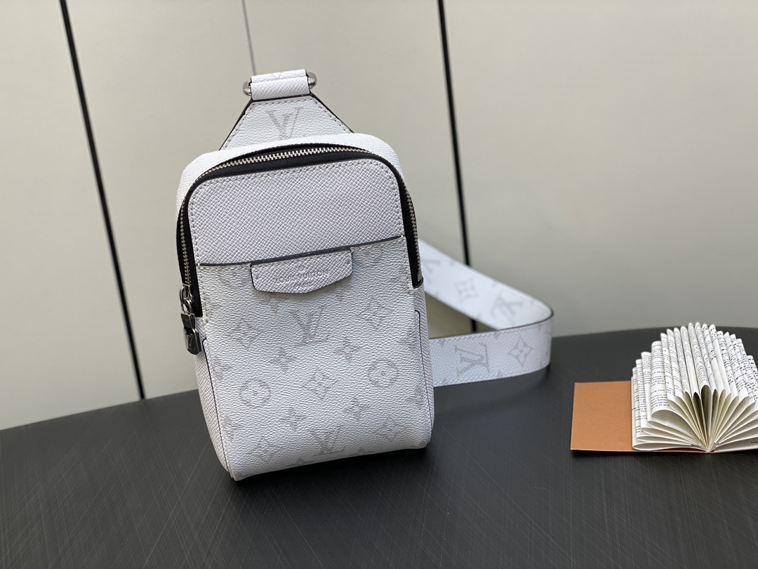 l0*is V*t0n outdoor slingbag
