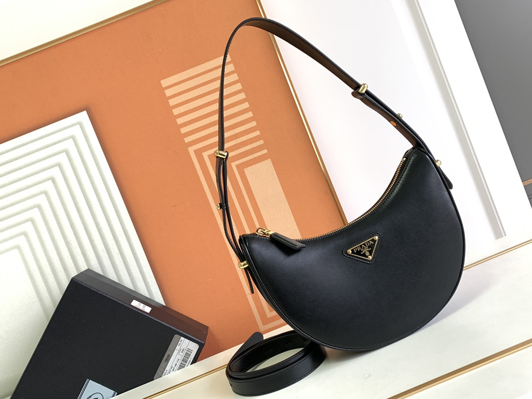 Pra*a arqué leather shoulder bag-22.5*18.5*6cm