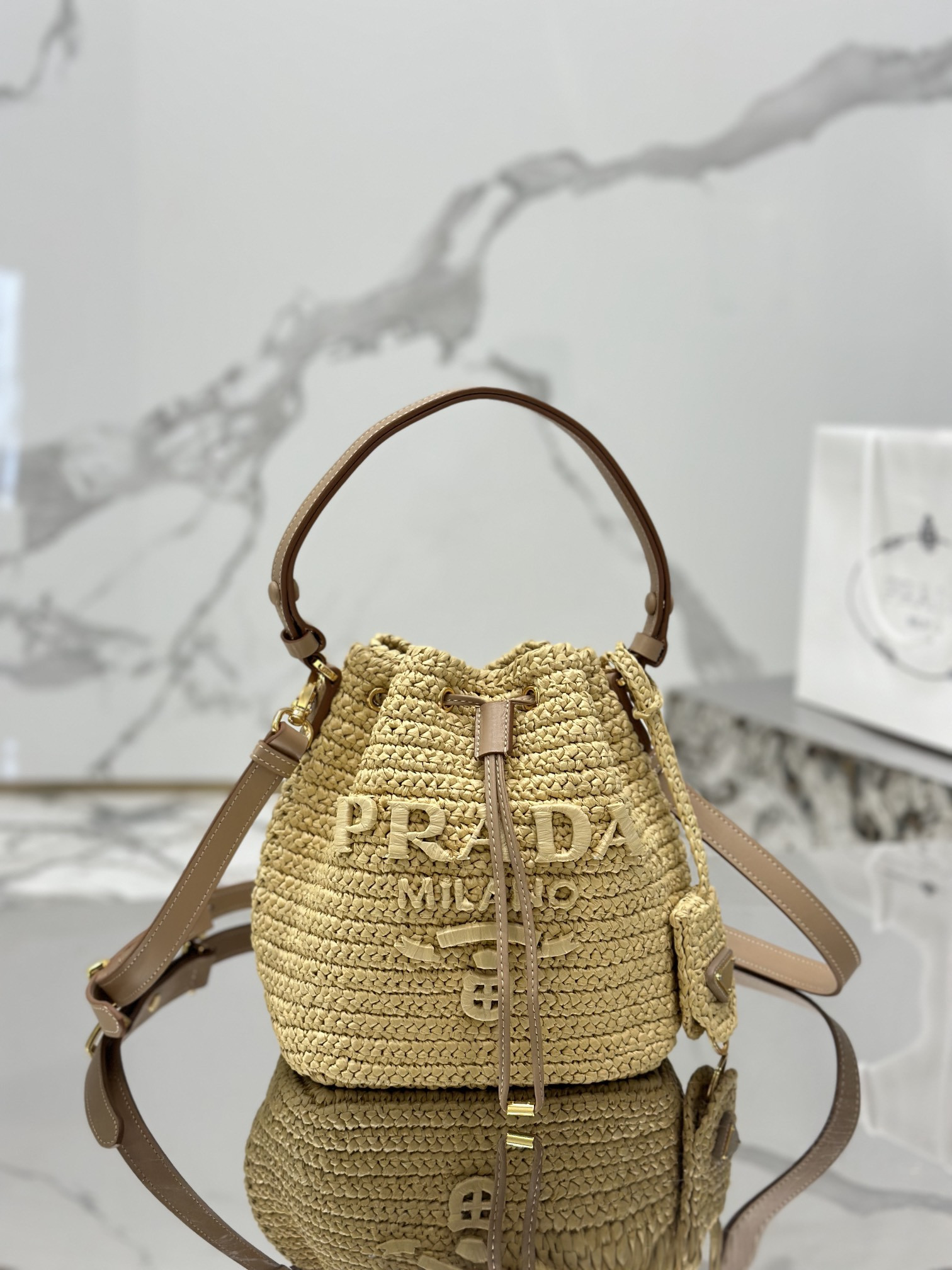 Pra*a bucket bag
