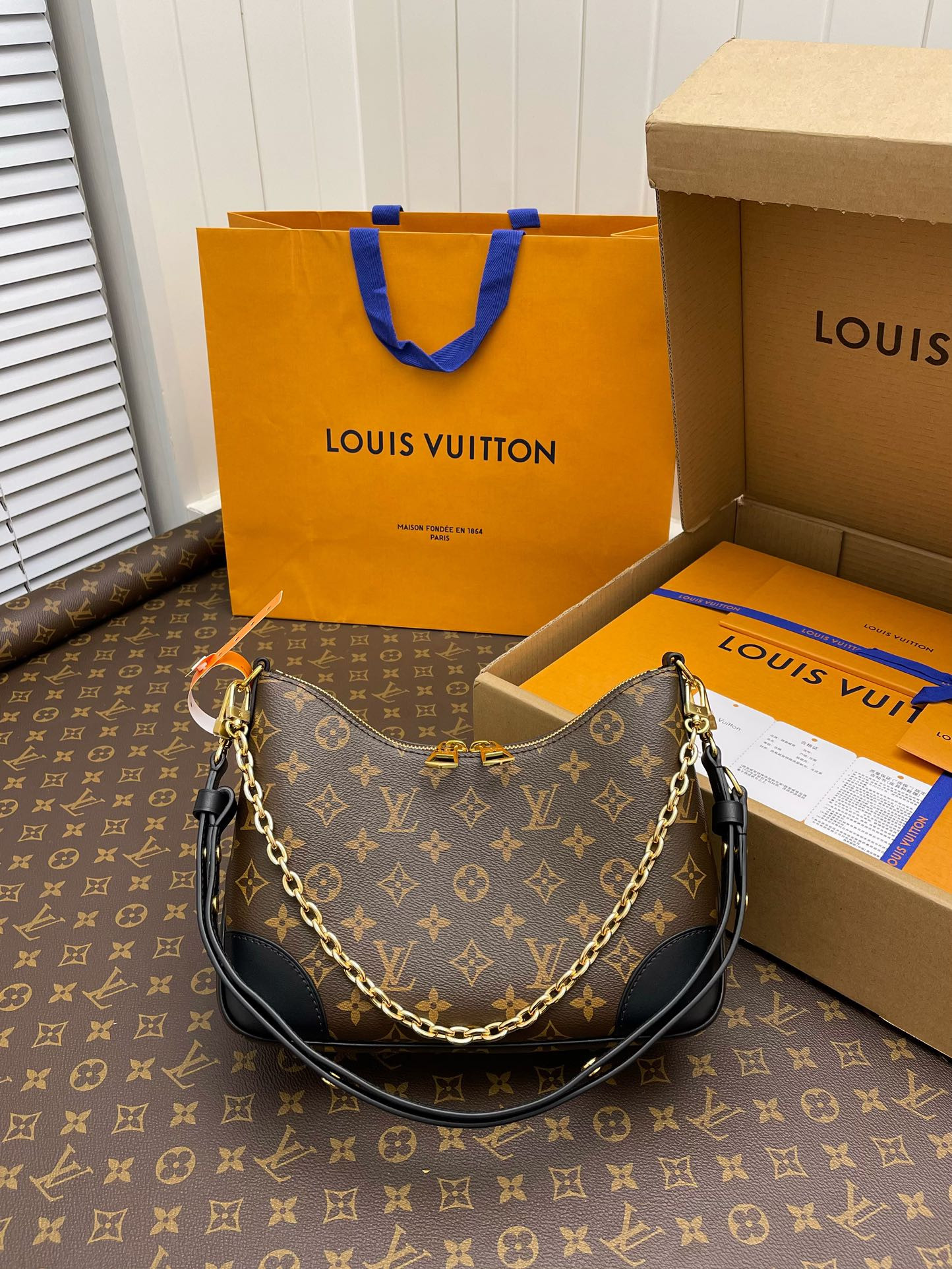 l0*is V*t0n boulogne