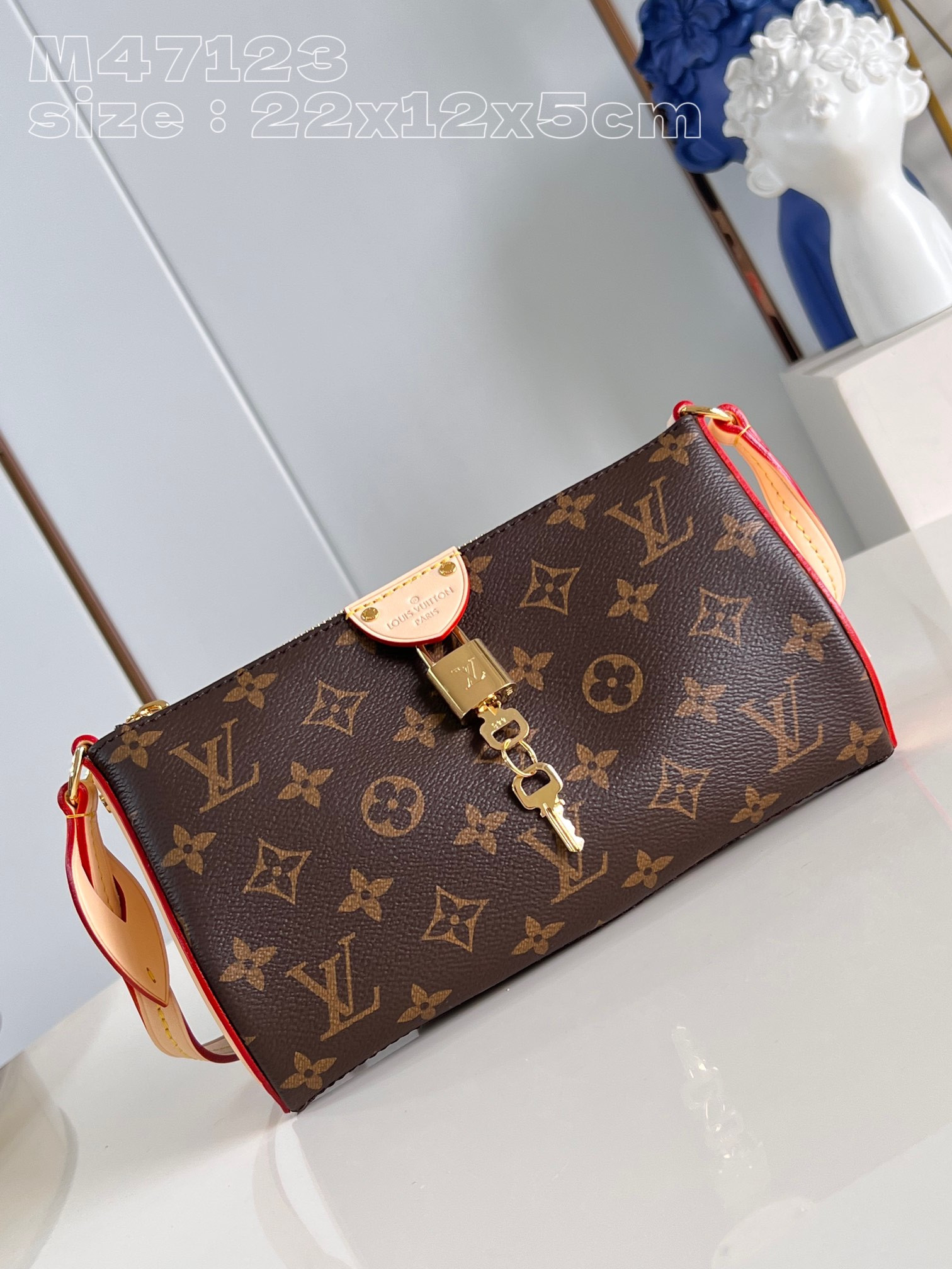 l0*is V*t0n pochette tirette - 22 x 12 x5.5cm