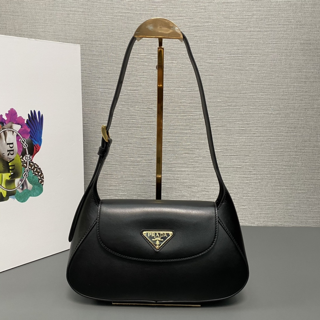 Pra*a crossbody bag -24*15*5cm
