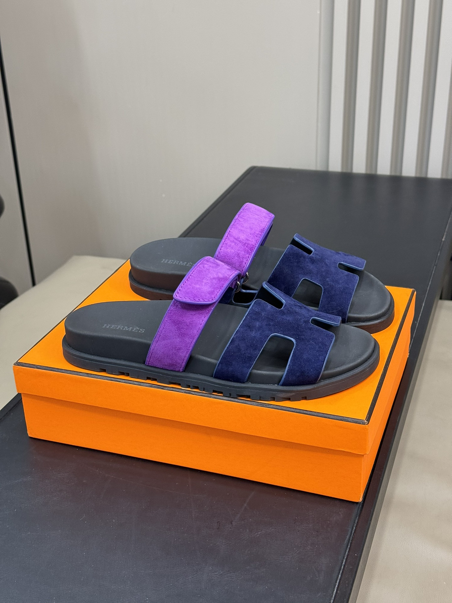 H**mes sandal
