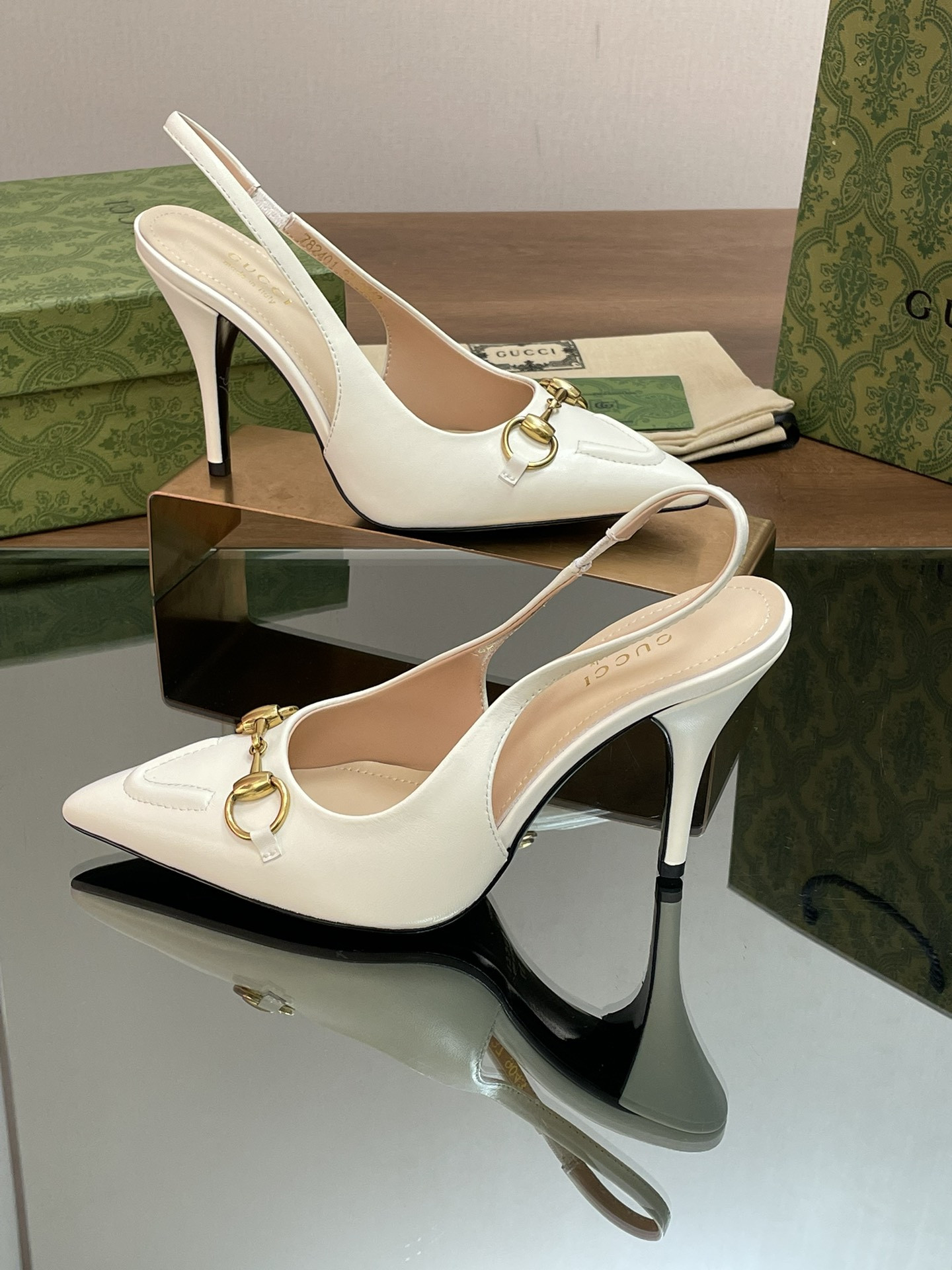 G*u*i heels-10.5cm