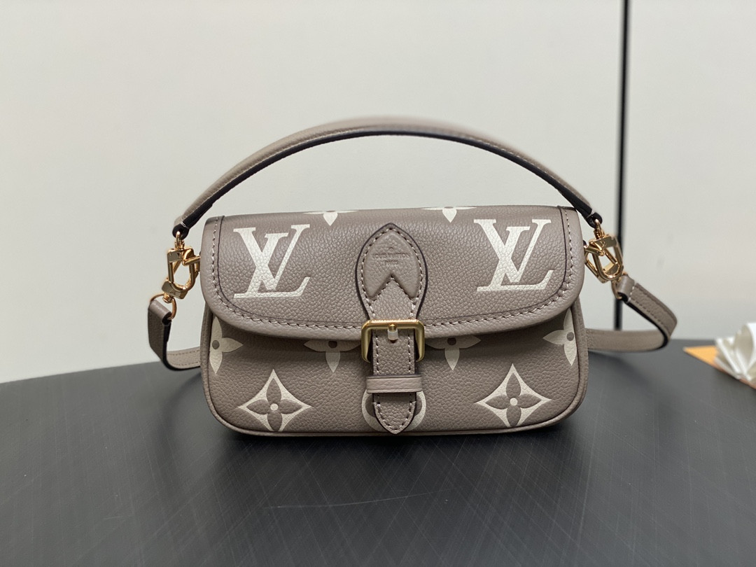 l0*is V*t0n nano diane-19*10.5*6 cm