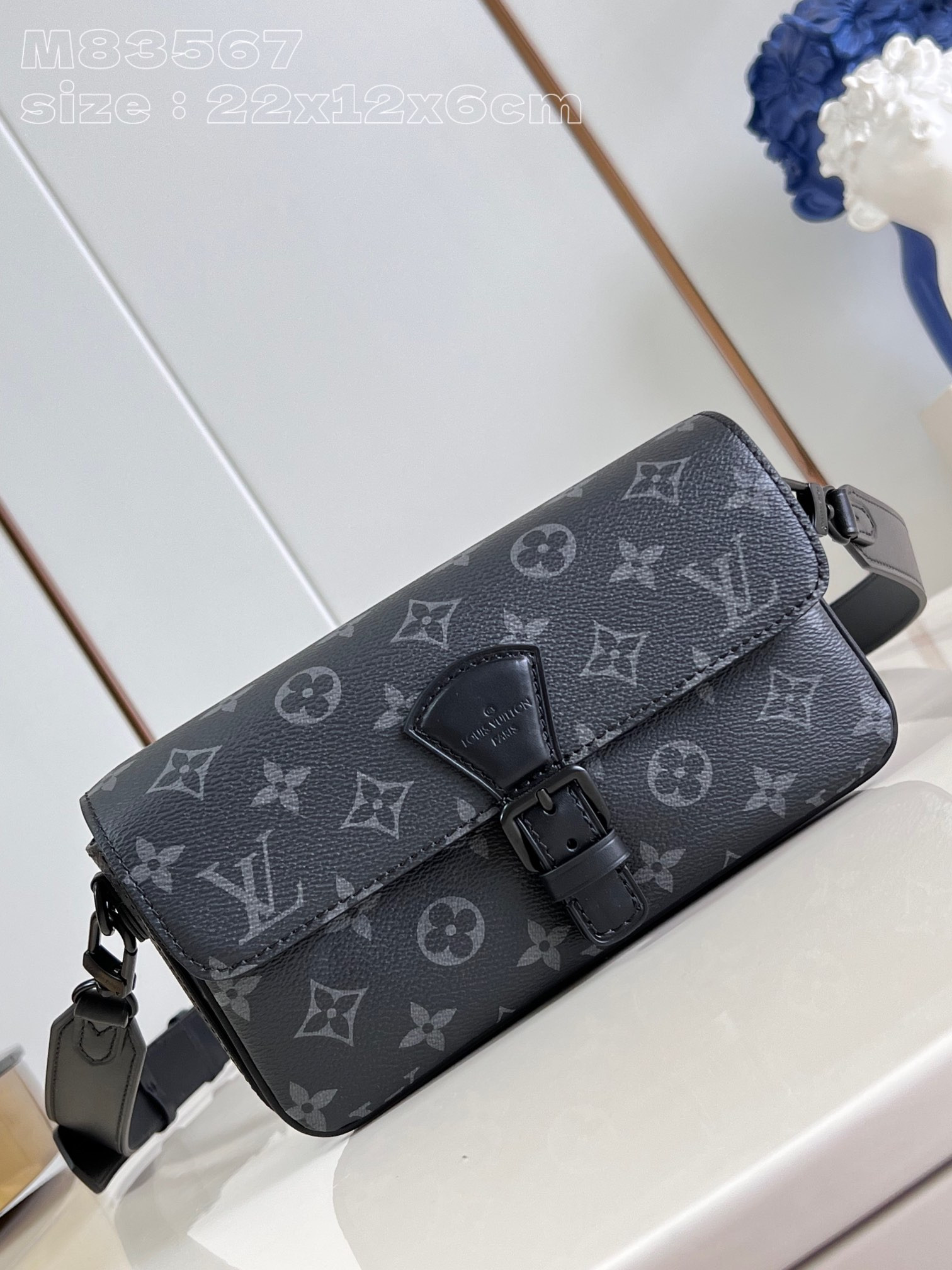l0*is V*t0n montsouris wearable wallet