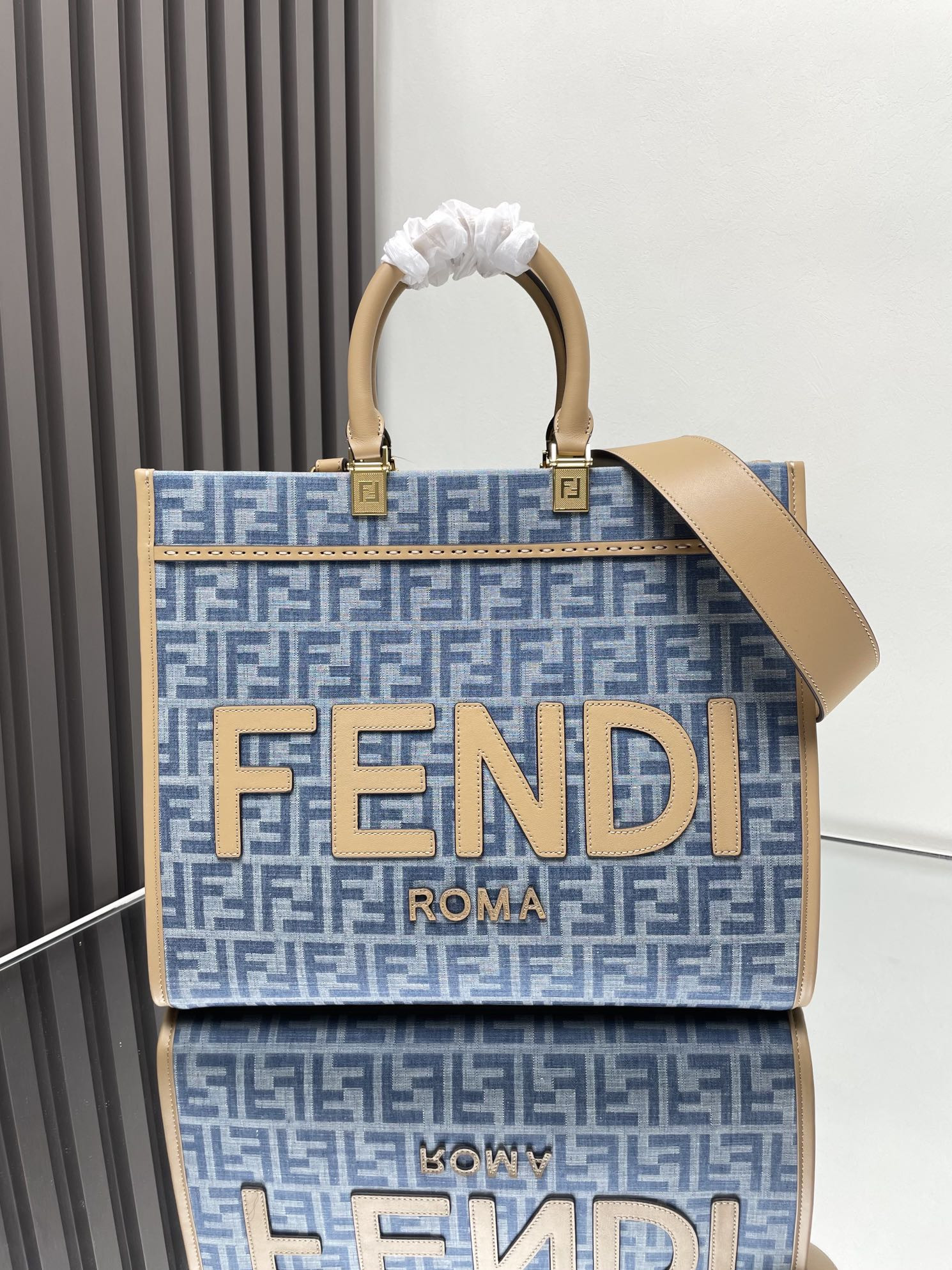 F**di sunshine small bag-25.5*12*22.5cm