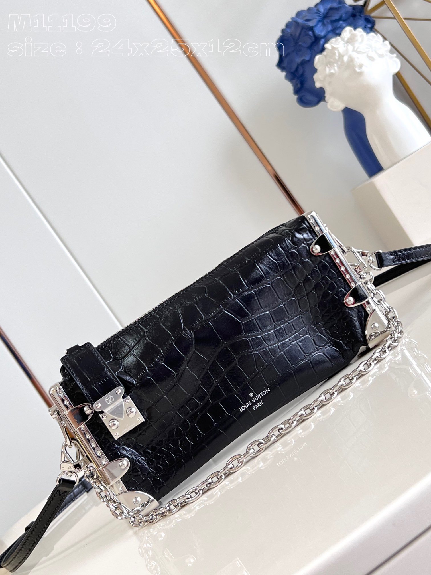 l0*is V*t0n slim trunk-23*12*4cm