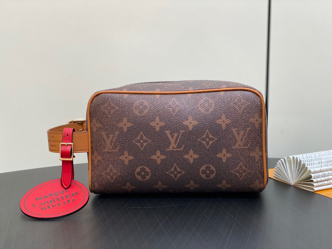 l0*is V*t0n locker dopp kit bag-23*13*12cm