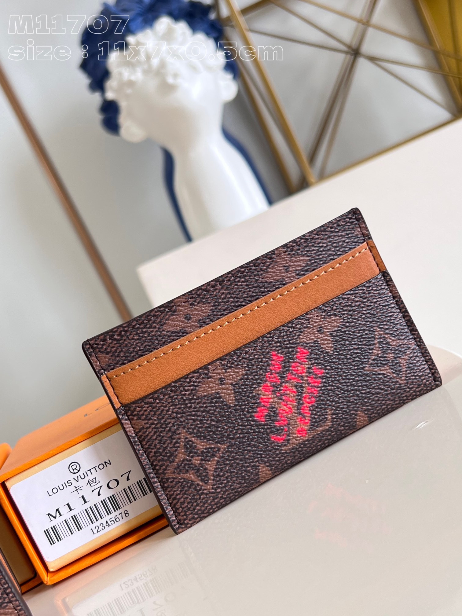 l0*is V*t0n card holder-11*7*0.5cm