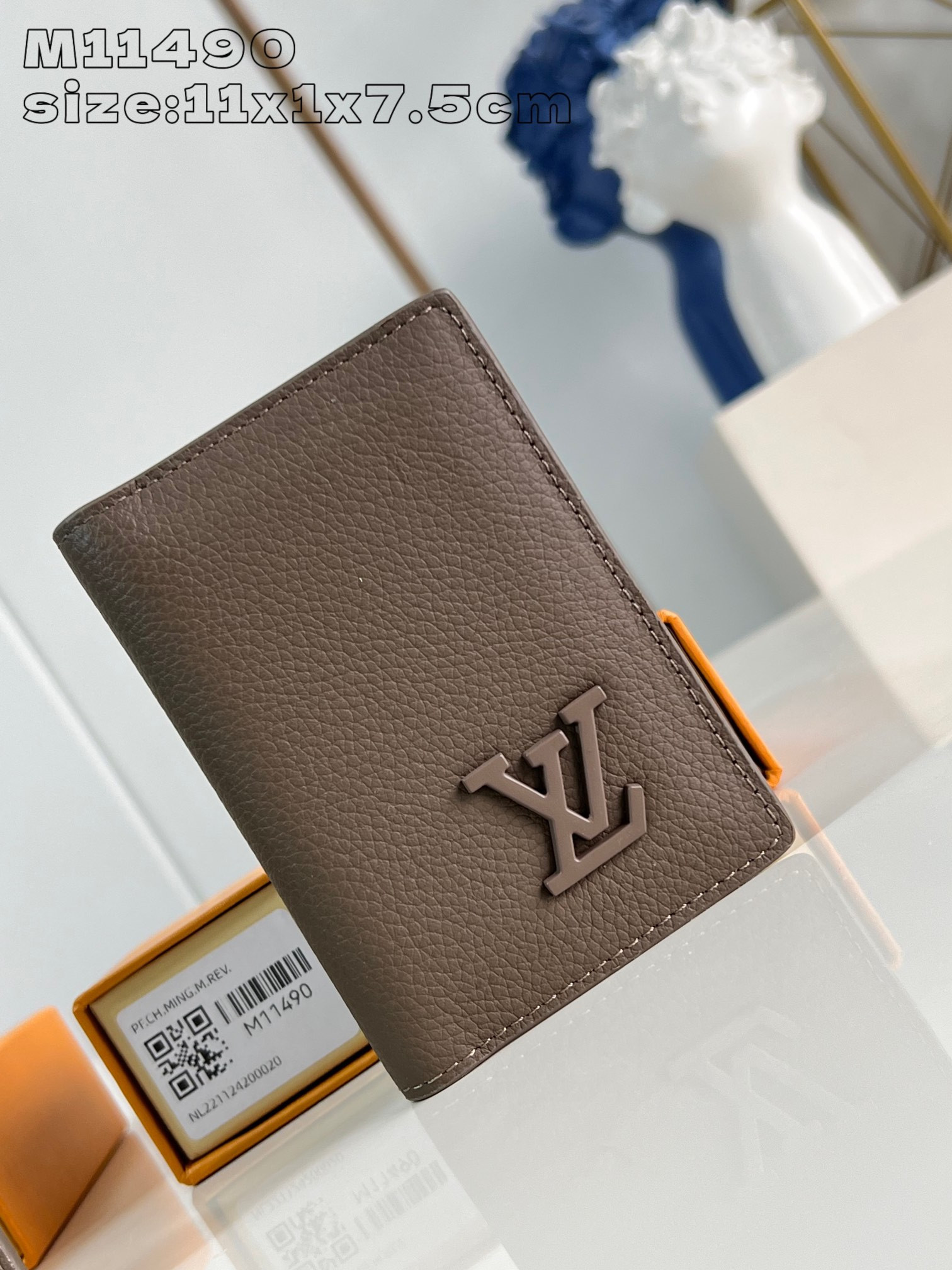 l0*is V*t0n pocket organizer-7.5*11.1*1 cm
