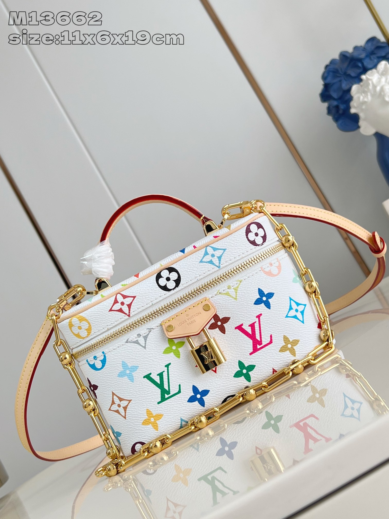 l0*is V*t0n vanity pouch-19 x 11.5 x 6.5 cm