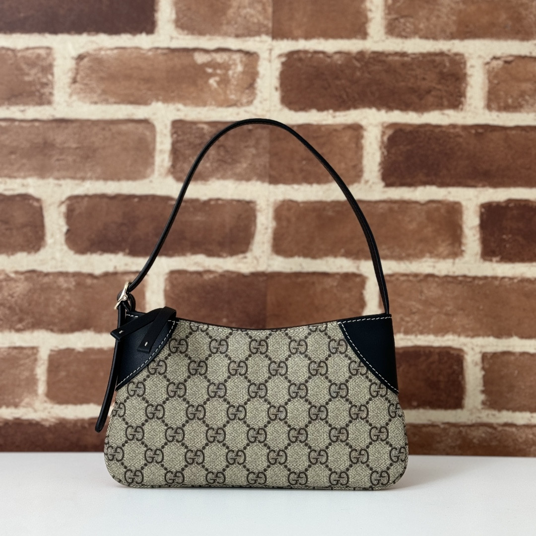 g*u*i gg emblem S*per mini shoulder bag-18*10*3cm