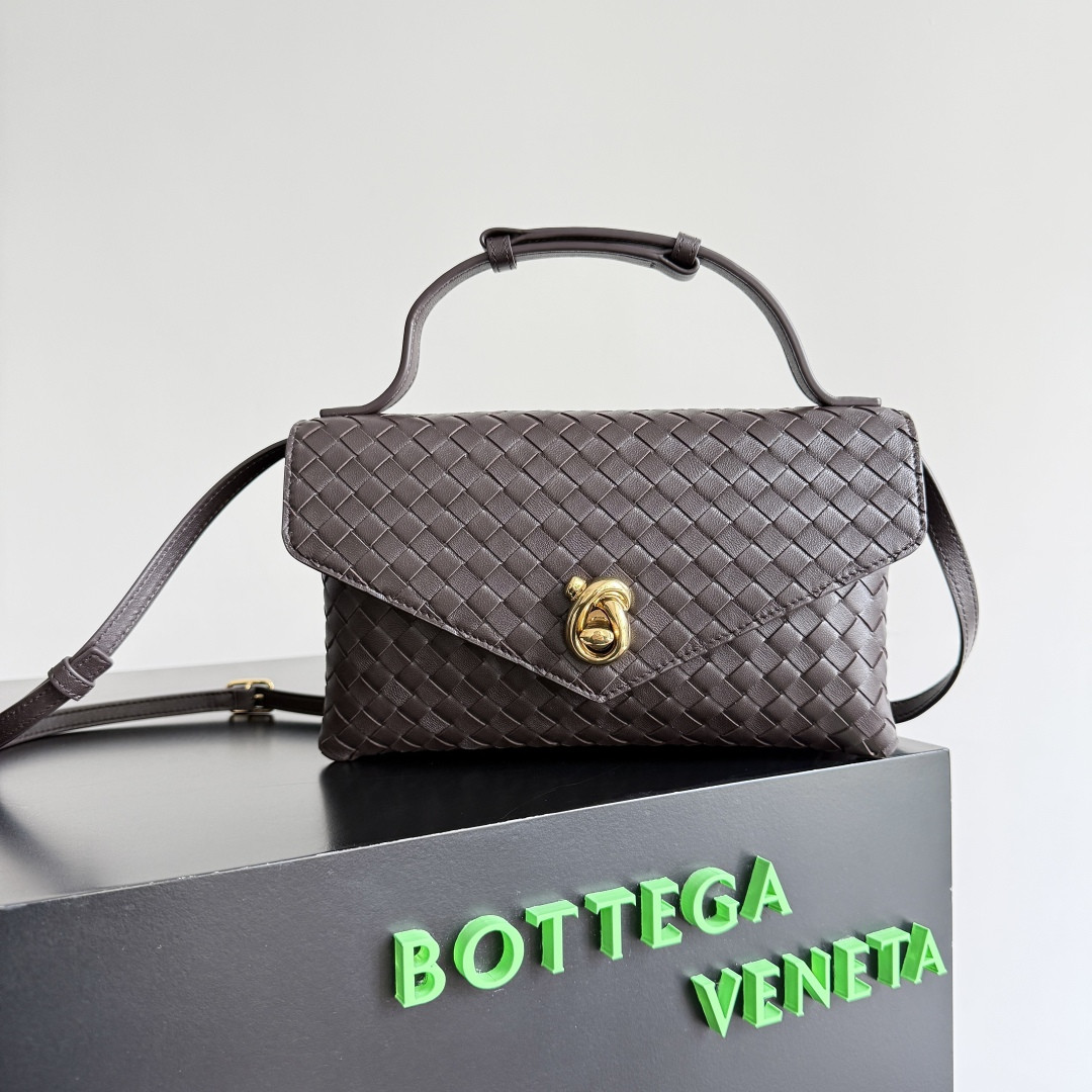 bo*te*ga Ve*ne*ta knot lock-25*16*5.5cm