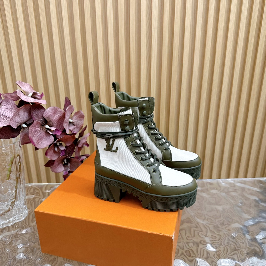 l0*is V*t0n boots